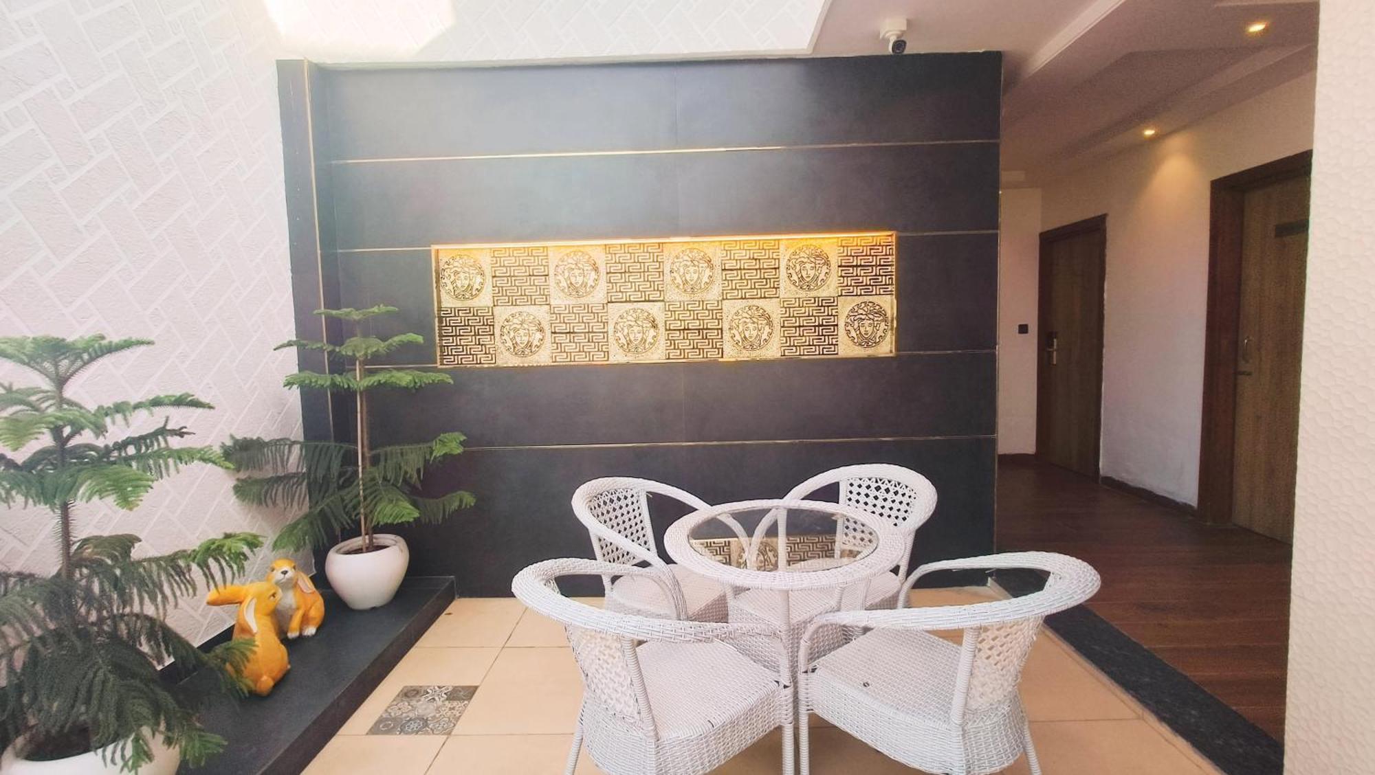 Blessings Hotel Amritsar Bagian luar foto