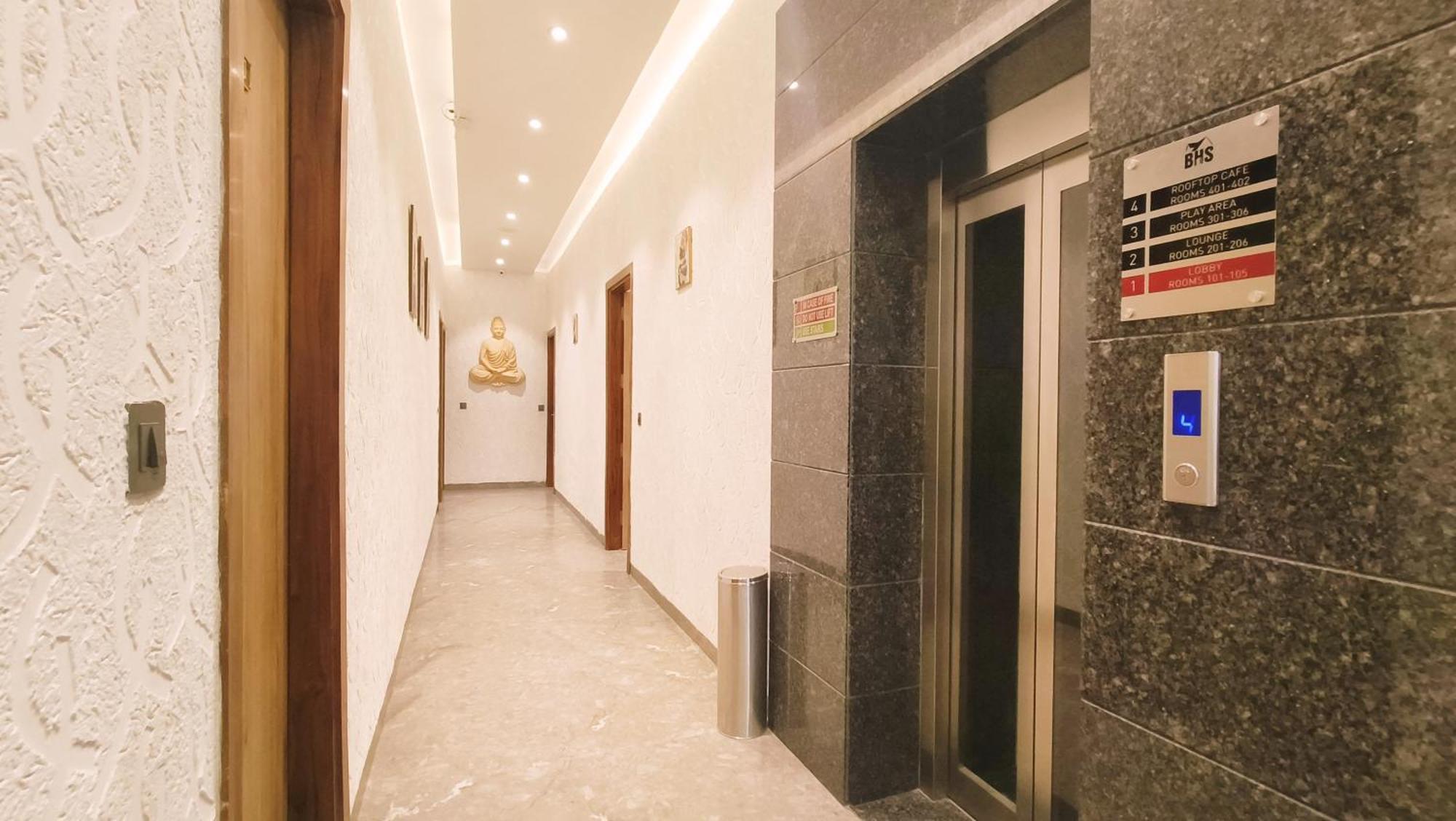 Blessings Hotel Amritsar Bagian luar foto